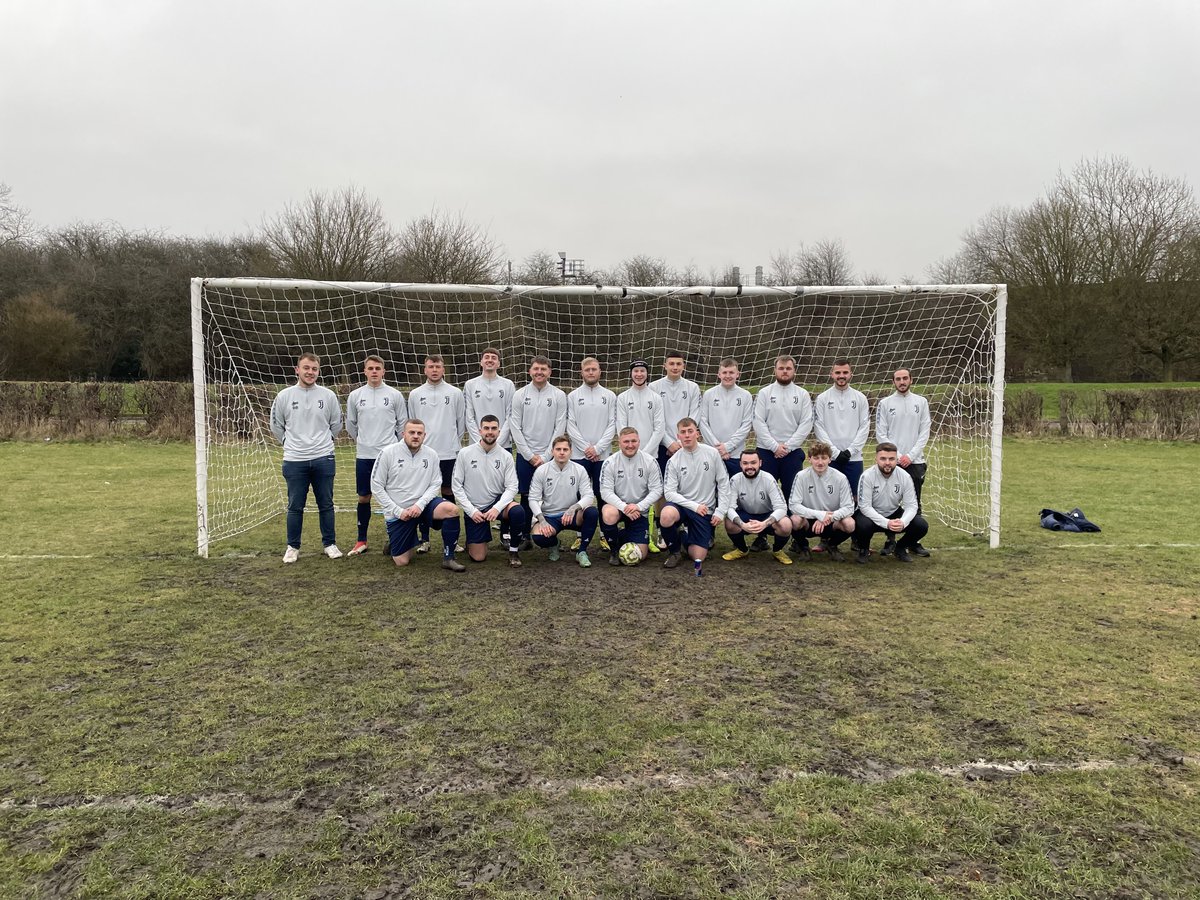 JacksdaleSFC's tweet image. THIS SUNDAY

⚽️ JSFC vs South Normanton Villa
🏆 Jack Vickers Trophy semi final
🏟 The Boundary, DE55 3NA
⏰ 2PM kick off

Please come down and show your support for the Social as we look to move one step closer to winning the double!
