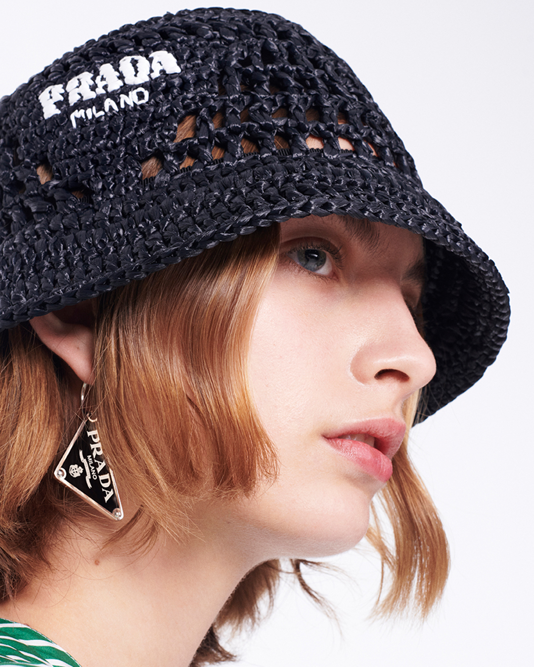 PRADA バケットハット　ニット帽 PRADA ニットバケットハット