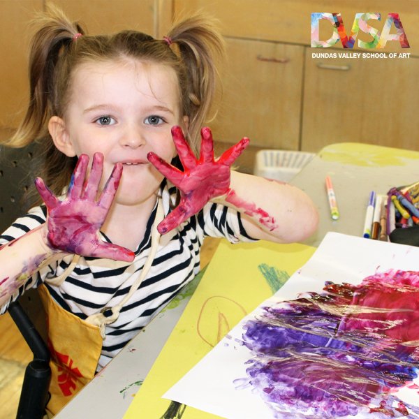 DVSA2010's tweet image. Taking finger painting to a whole new level. Our First Art Class for young artists aged 2-4 and their caregiver, is an excellent opportunity to play and create together. dvsa.ca #firstart #playandcreate #artschool #dundas #artforchildren