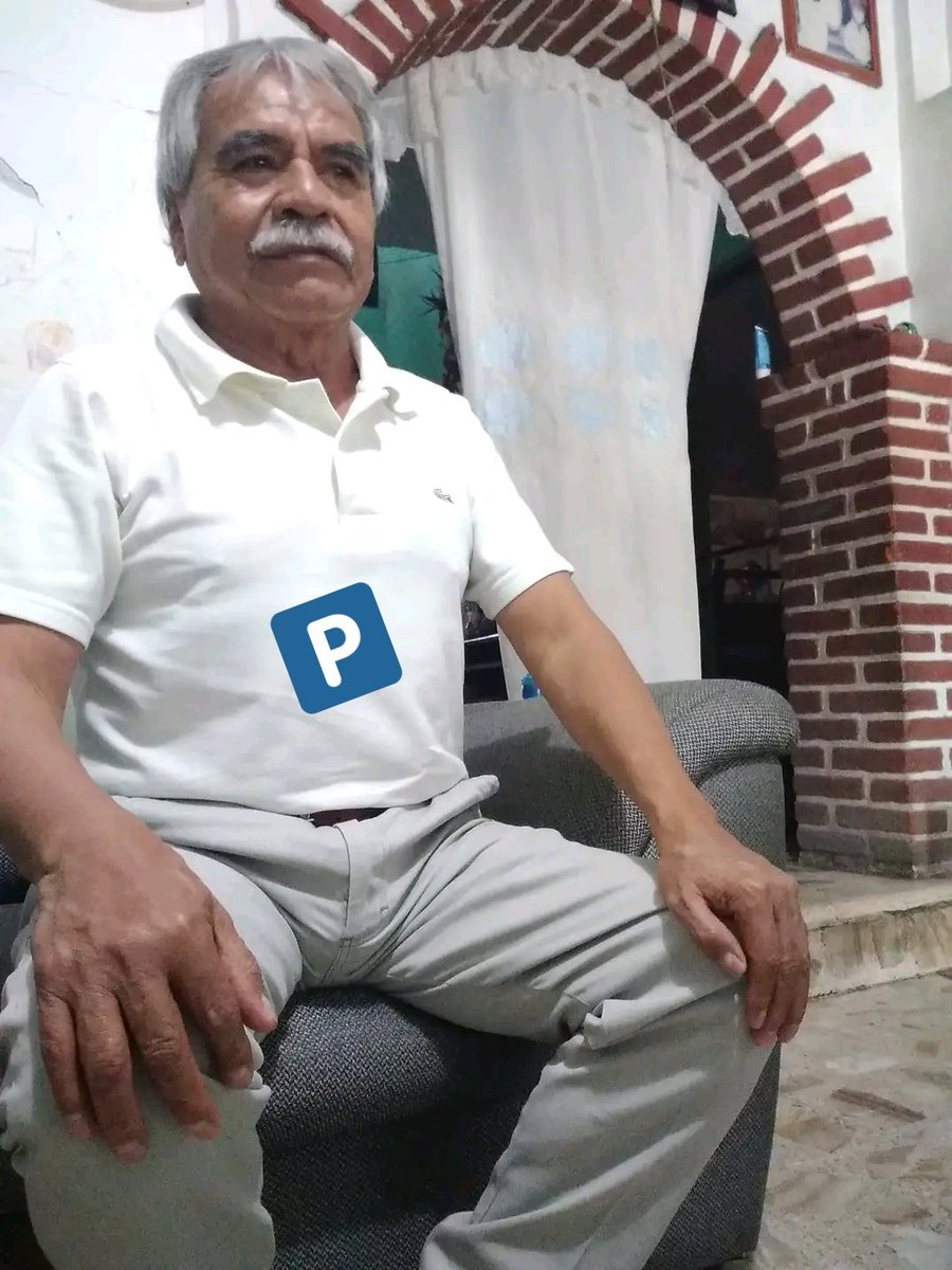 papacitoX33's tweet photo. Hermoso viejo,  dice que cojia 5 veces diario, esta bien sabroso 🤤😍 https://t.co/K9X5tTlAhX