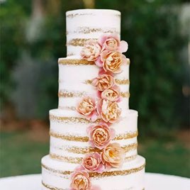 rehanasbakeryy's tweet photo. My beautiful couple’s wedding cake with vanilla and strawberry filling #wedding #weddingcake #bride #groom #couple #rosegoldcake #flowercake #2022wedding #desserts https://t.co/LGRepatO44