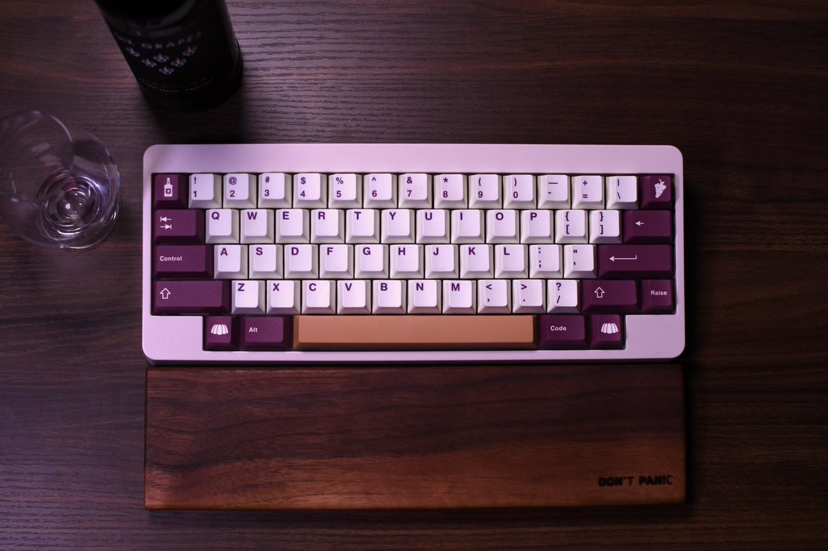 Trupyro's tweet photo. U80 would be an amazing addition. Here is my Kara! @ramaworks #RWxMyKeyboardBuild https://t.co/Im4T2GpgIm