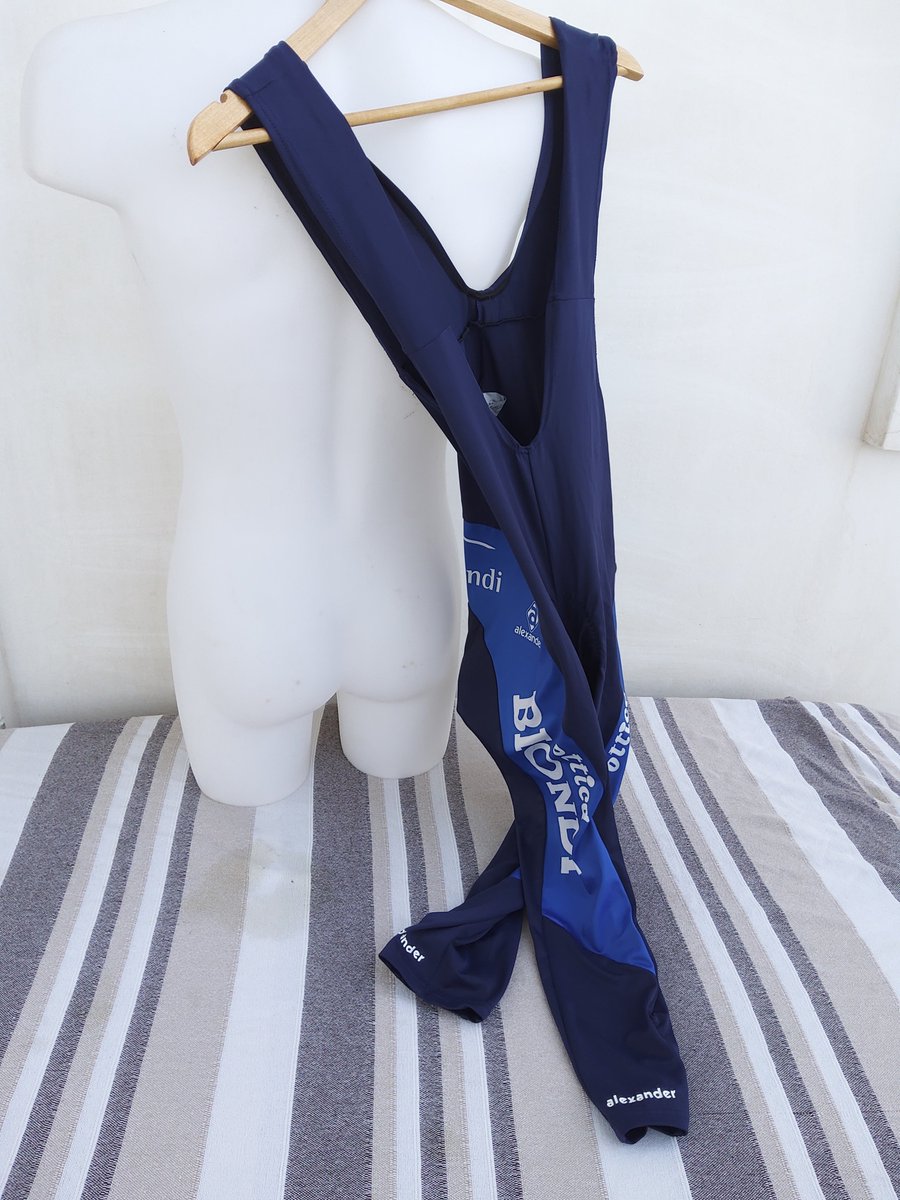 ColPhilip1's tweet photo. Large / XL Italian by Alexander 1/2 Leg Lightweight Summer Vintage 90s Cycling Bibs / Pants Never Used
https://t.co/iQFNCsI5T7
#cycling #norway #bike #mtb #cyclinglife #sykkel #landevei #nature #norsksykling #sykling #roadcycling #roadbike #adventure #norge #travel #utno #velo https://t.co/eCwLPXxpfa