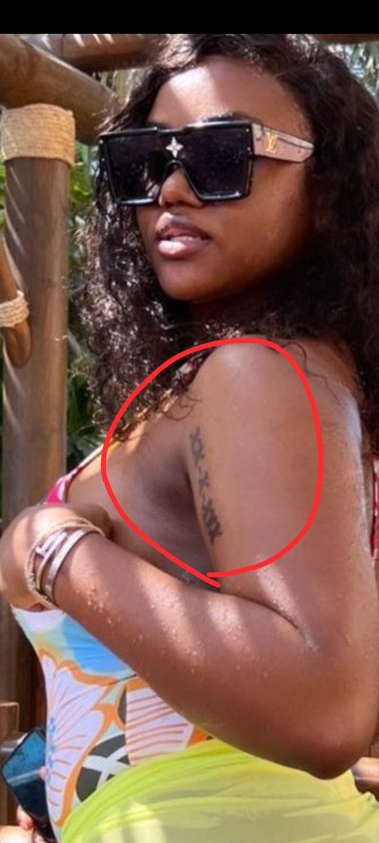 Mama so fine she got like 6 tattoos 🔥🙌 #Davido I see what you do there bro