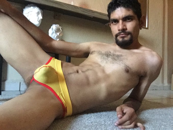 QUE TAL?   CHECA LAS NUEVAS FOTOS EN MI ONLYFANS ;) https://t.co/9QKibMzr2E<a href="/tag/guadalajara"class="tags"><span>#guadalajara</span></a><a href="/tag/gdl"class="tags"><span>#gdl</span></a><a href="/tag/charrovergara"class="tags"><span>#charrovergara</span></a>