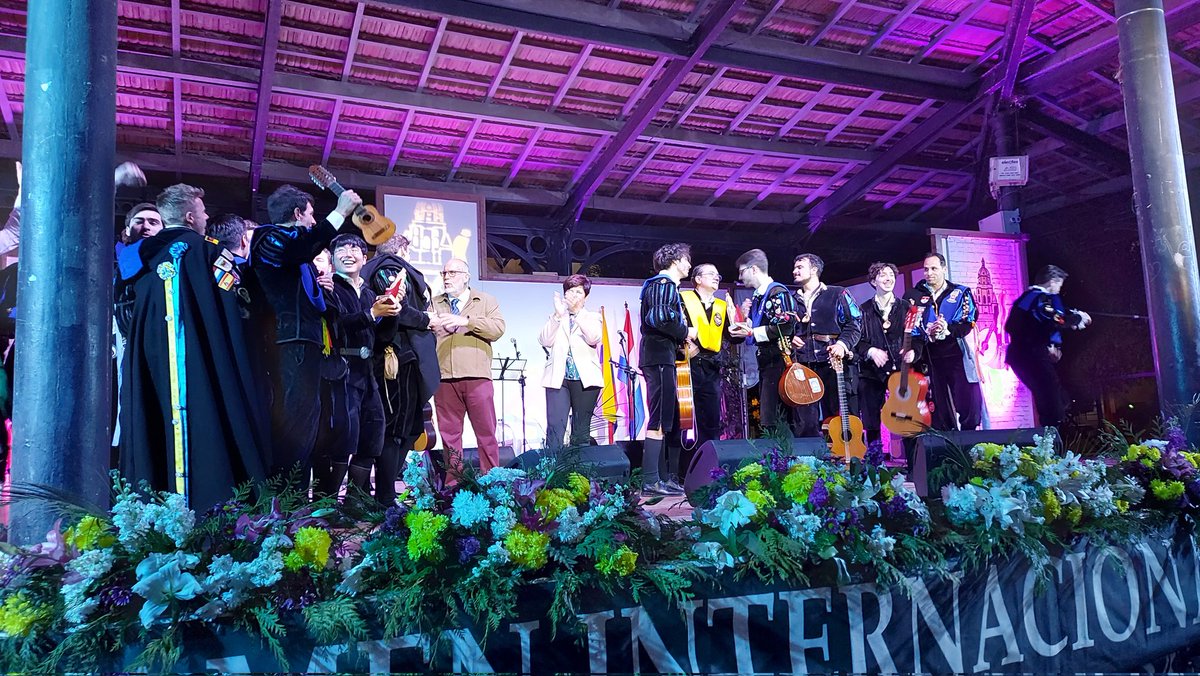 Premio Fernando Pravia a la Tuna más Fiestera y Noctámbula
<a href="/TunaMaastricht/">Tuna de Maastricht</a>