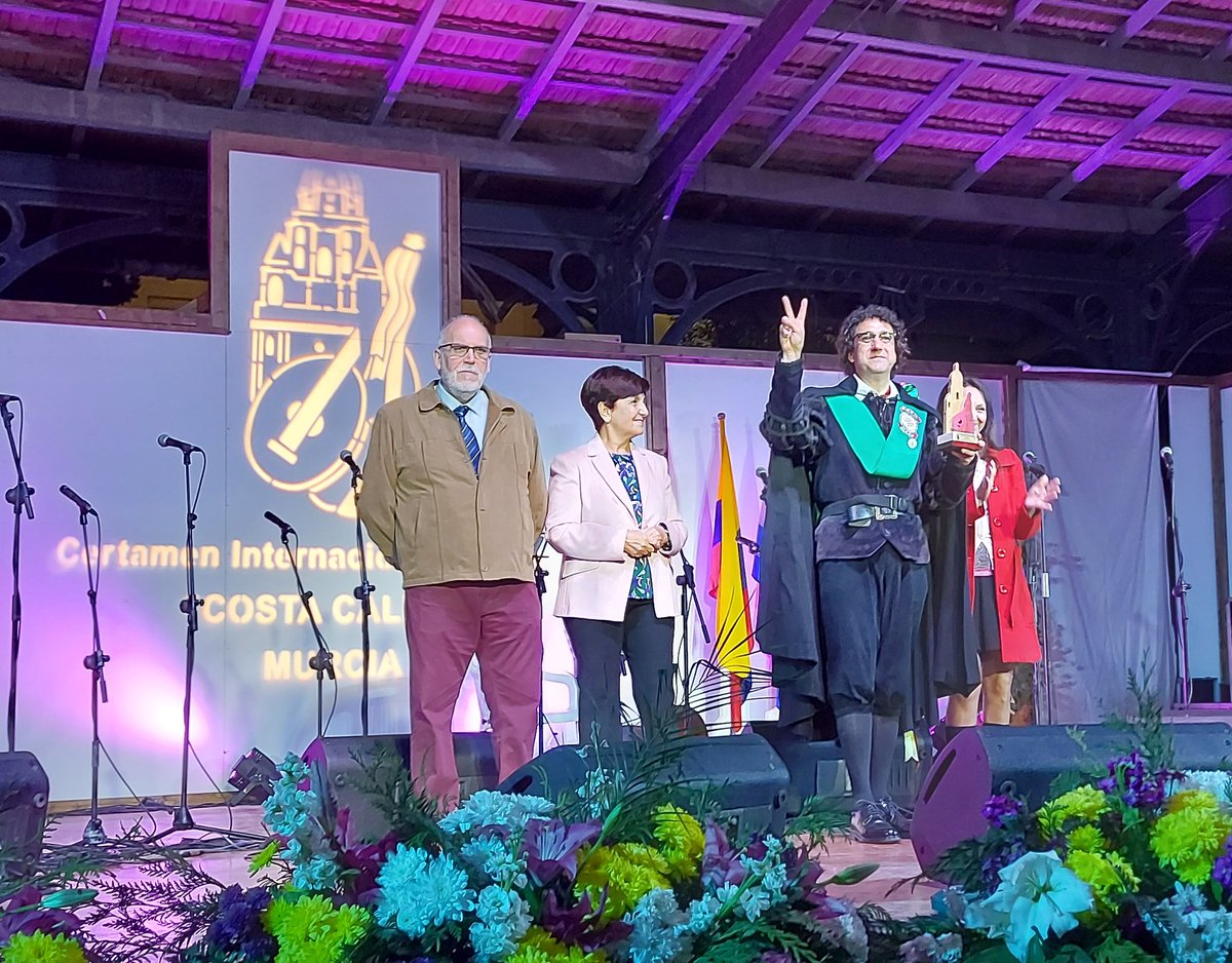 Premio Mejor Baile de Bandera:
Tuna de la UNED de Elche