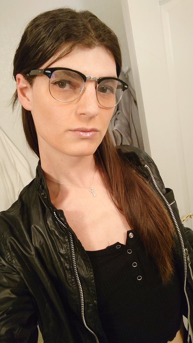 Felt cute 😌 https://t.co/UYLrs7ZA7B<a href="/tag/animeexpo2022"class="tags"><span>#animeexpo2022</span></a>