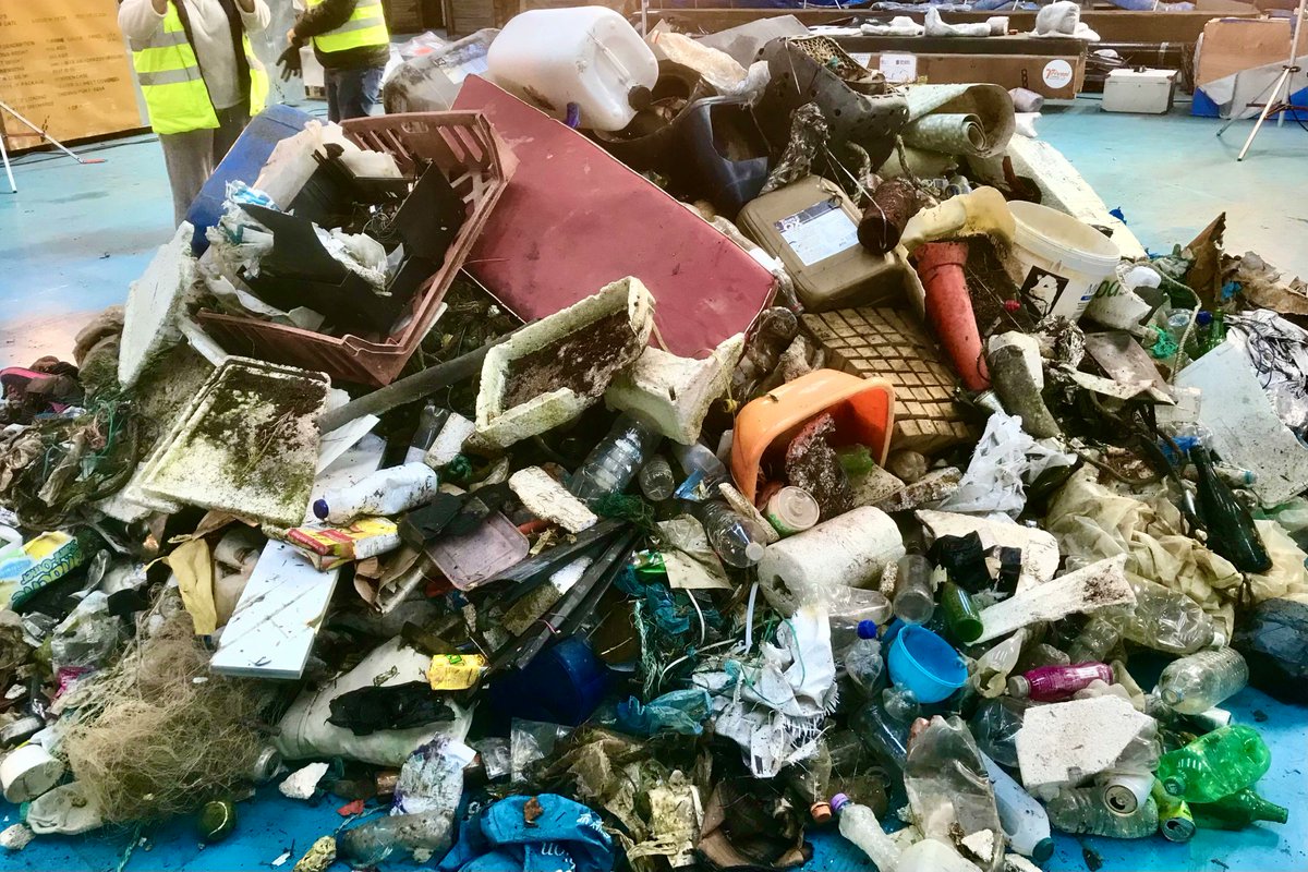 StrandlinersCIC's tweet image. How did it get to this?
River Rother, East Sussex
#EarthDay
Through the lens
The story unfolds...
#plasticoceanseurope
#plasticoceansinternational
#wallowbird
#wallowbirdfilms
#strandliners
#CleanerRiversCleanerSeas
#DataisEvidence
#IsCleaningUpEnough
#BreakFreeFromPlastic