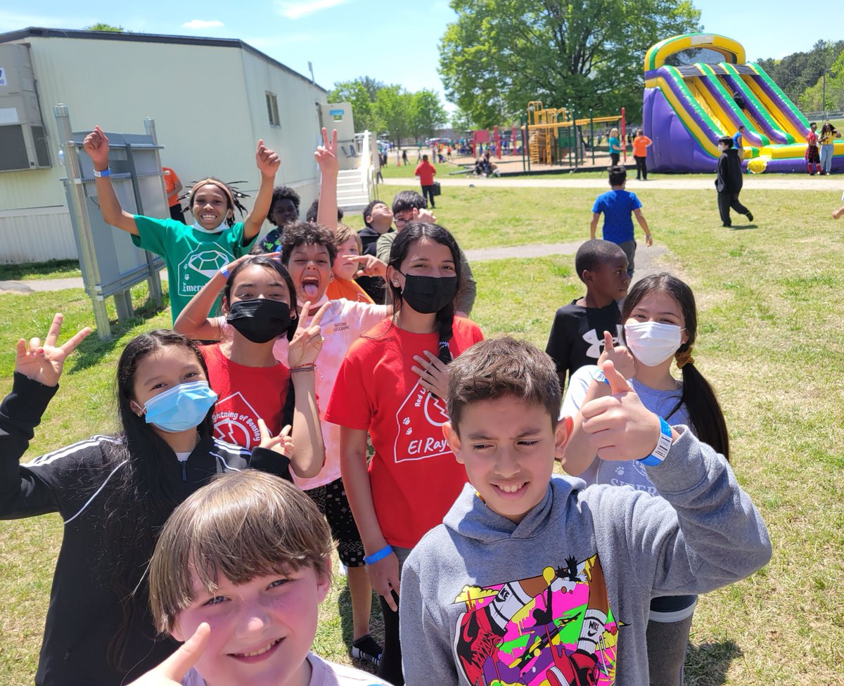 Stoverstars's tweet photo. Another fun-filled Field Day @BensleyElem ! Tigers had a blast sharpening their saws! Year after year, always a great job by @laura_schultze ! @CcpWilson @LyndseyNoel5 #TigersLead  #oneCCPS  ❤️🐯 https://t.co/wsEkfbBHPM