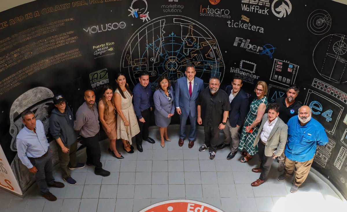 En el día de hoy recibimos en nuestro Centro de Tecnología, Engine-4, al Asistente Especial del Departamento de Desarrollo Económico de los Estados Unidos, Samuel Márquez.