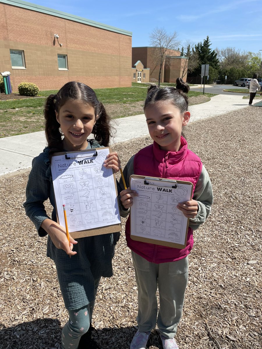 Ms_Morath's tweet photo. Such a beautiful day to be outside and celebrate Earth Day! These SUPERSTARS took a nature walk and made promises to the Earth! We had a great day learning about the ways we can help reduce, reuse and recycle to protect our mother planet! #EBStrong 🌍 ♻️💙 https://t.co/ubjv207S3T