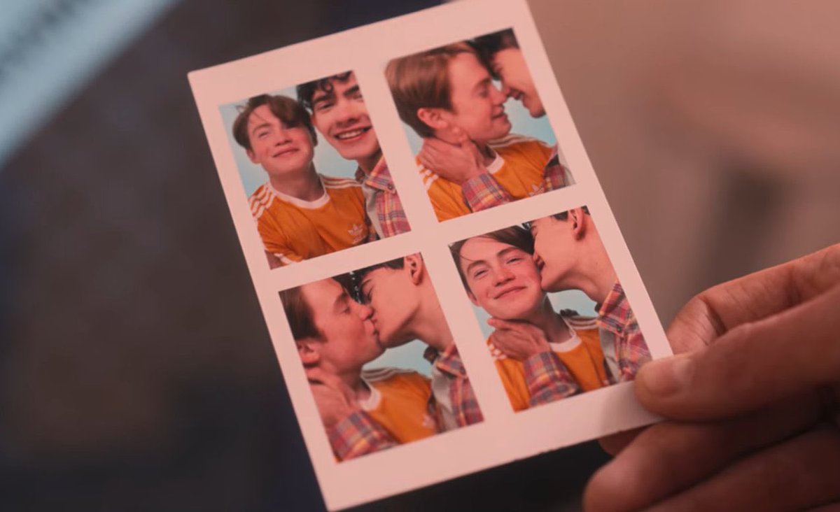 ARMY_13136's tweet photo. THANK YOU THANK YOU THANK YOU FOR BRING NICK AND CHARLIE TO US 💜🥹#Heartstopper #HeartstopperNetflix @netflix https://t.co/WAFW2B1Lmd