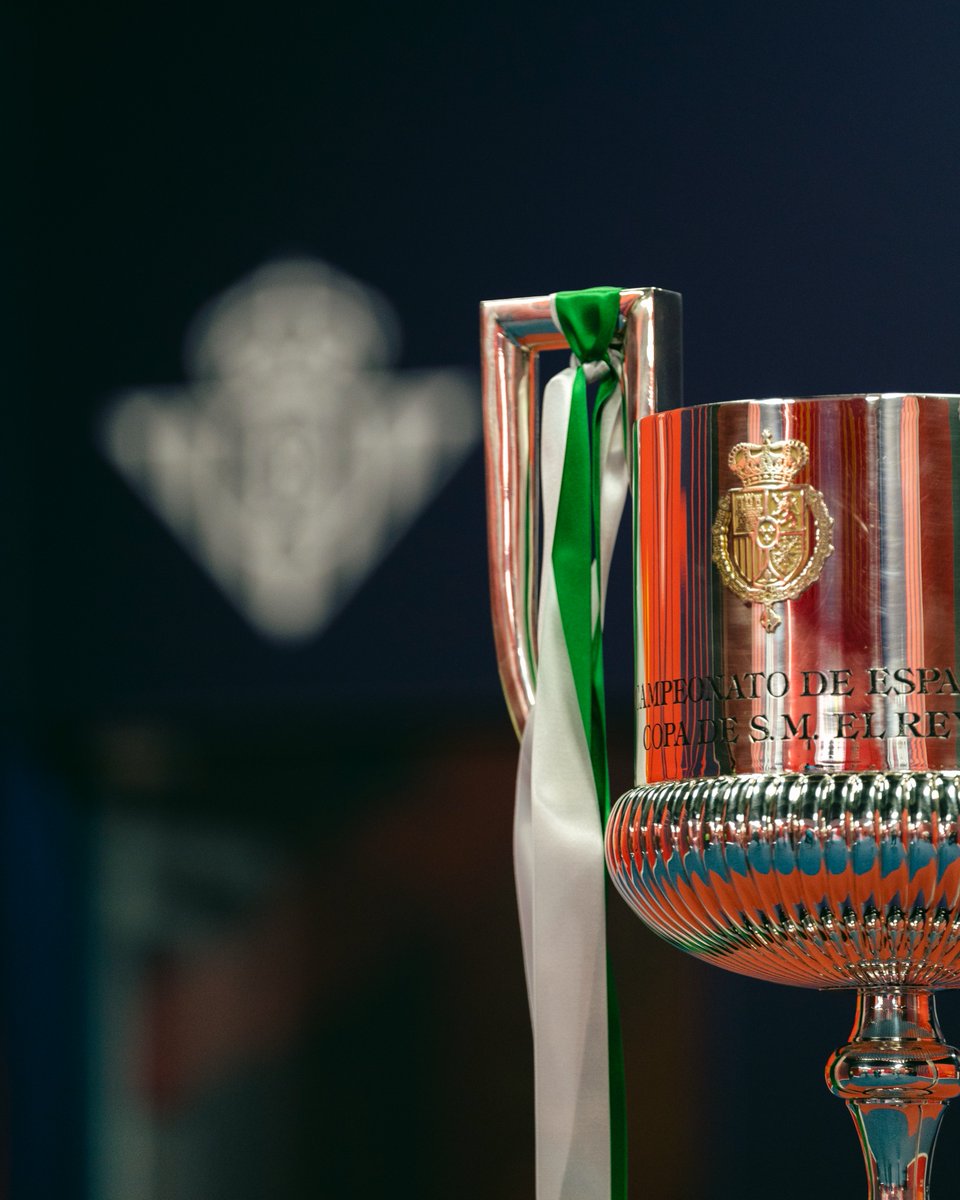 RealBetis's tweet photo. 🏆💚😴

Sueñen. Buenas noches.

#BetisAlé https://t.co/Gn71hy0PvW