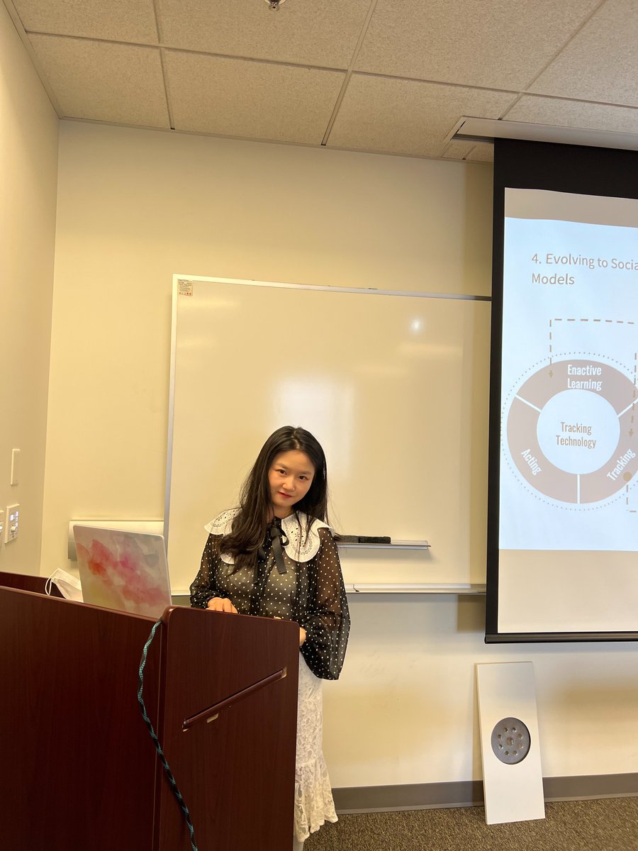 Xi_Lu_HCI's tweet image. I can introduce myself as a "P.h.D candidate" now 😝🥰😆 I am so grateful for having @daepstein @elena_agapie @SeanYoungPhD @SuellenHopfer1 and Dr. Yunan Chen as my committee members 😊 Still a lot for me to learn and explore...