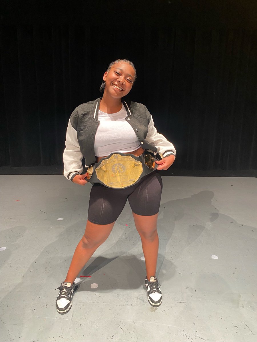 skyy_3_'s tweet photo. Y’all might know me as Skyy but in alpha land they know me as Hear7 Breaker #trainlikeanalpha #TLAA #goldteam💛 https://t.co/Dbs3LferDV