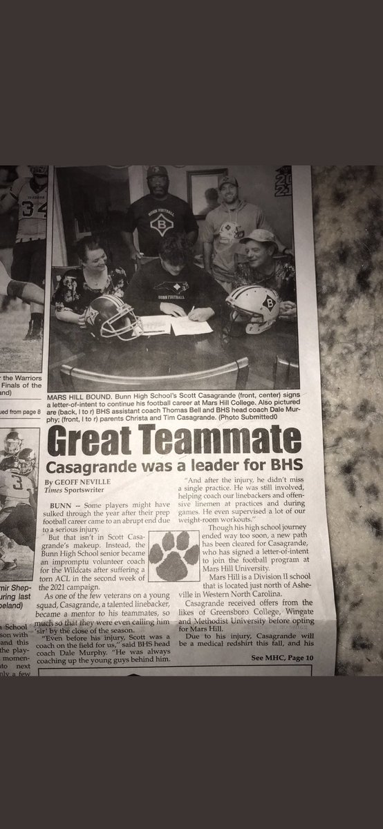 One year since my ACL reconstruction surgery. Getting back on the field this spring has been one of the most fulfilling experiences I could ask for. Here’s to four more seasons without injury <3