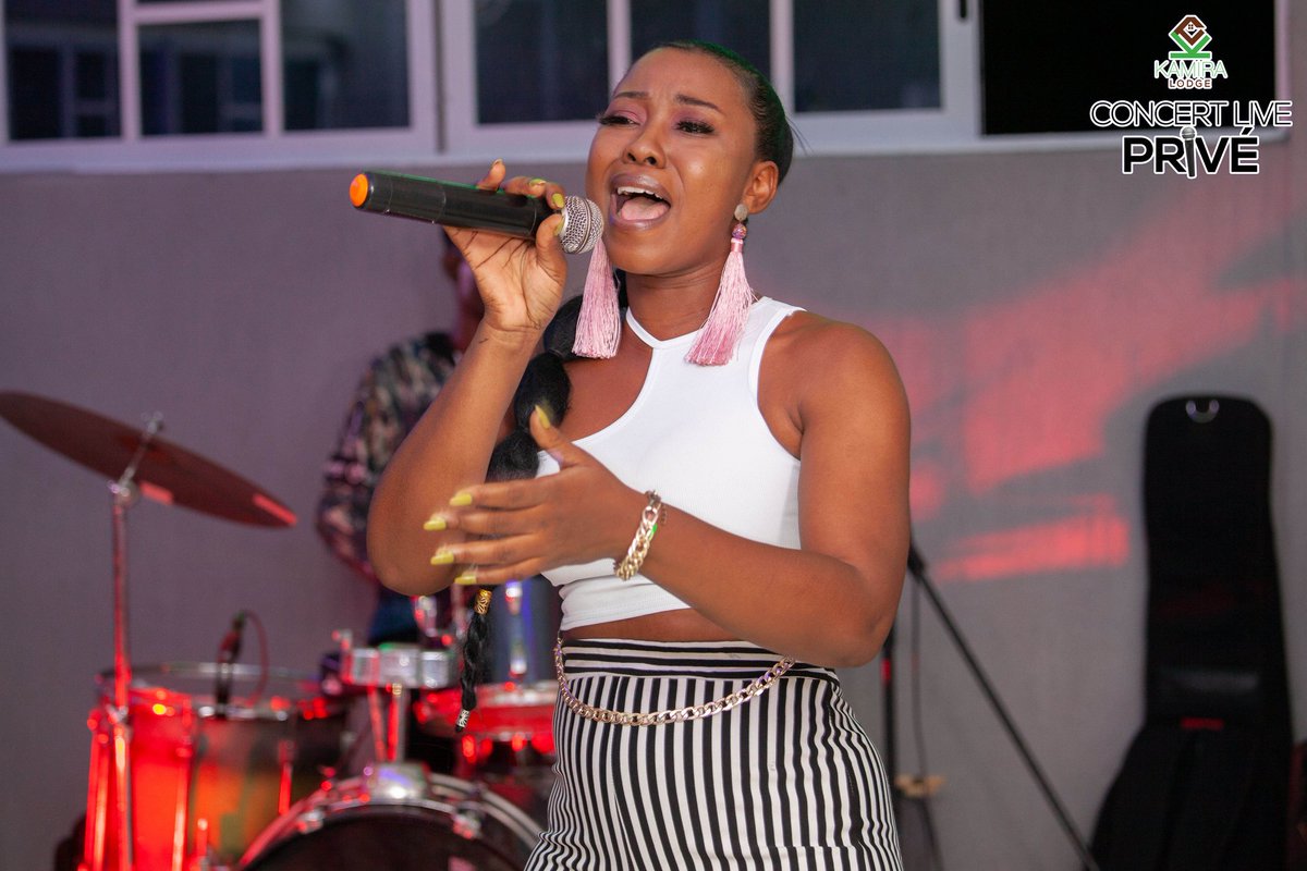 kamiralodge's tweet photo. @Ralyciaofficiel était bel et bien sur scène le 17 avril 2022 à Kamira Lodge pour le concert privé.

#Tgtwittos https://t.co/vt97AYe7CX