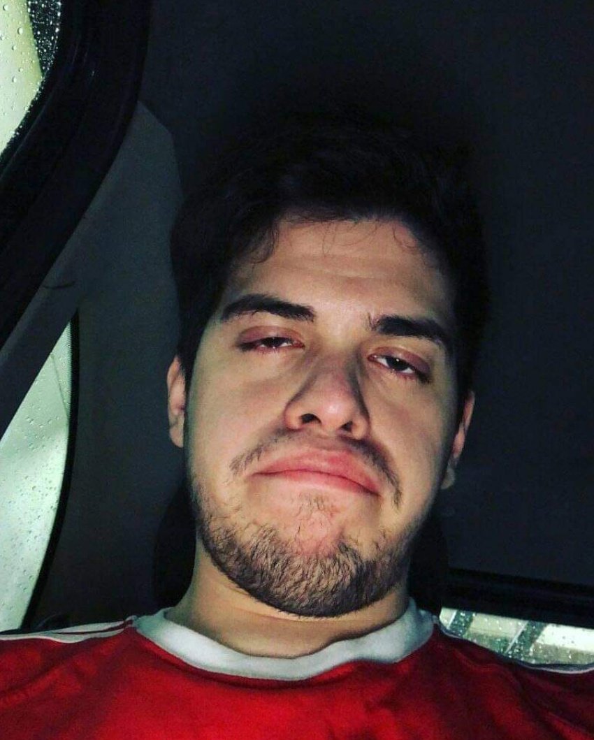 enzomati14's tweet photo. lo que ve él             lo que ve ella https://t.co/N2Ei0WsseQ