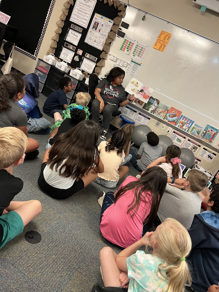 Thanks to all the parents, community members, and staff that read to our Lil’ Texans today. It was a huge success because of you! @northwestisd @northwestpie