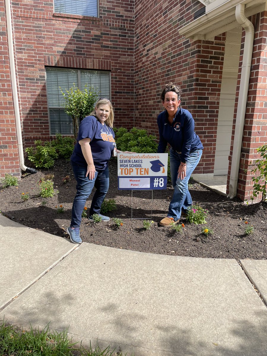 Congrats to our Top 10! Moneel Patel is #8 for the #7LakesHS Class of 2022! <a href="/kfinnesand/">Kerri Finnesand</a>
