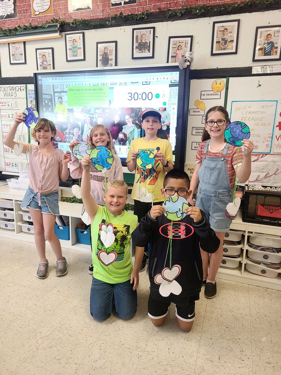 Christina tweet media