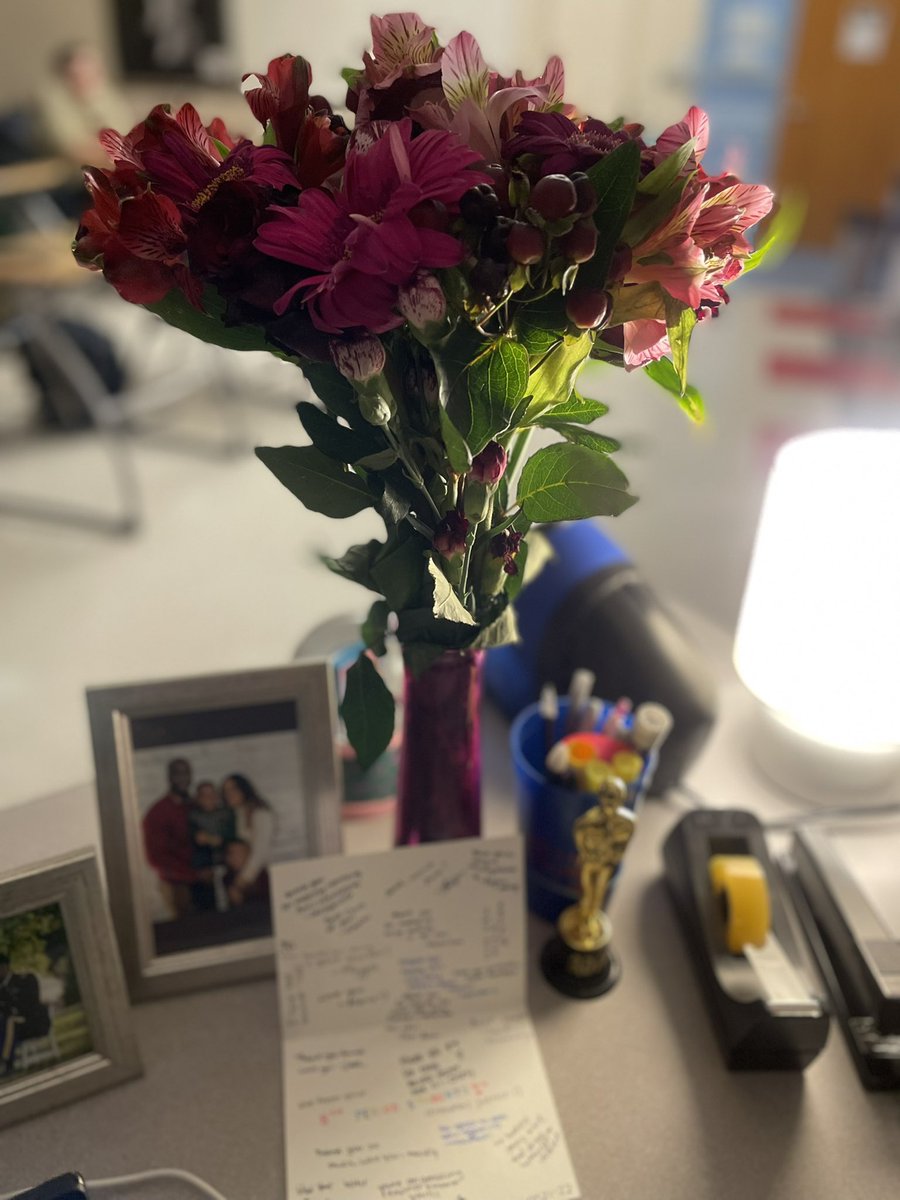 AyYoMrsA's tweet photo. After 6 weeks away caring for my family, my Ss welcomed me back with SO much love. Imposter syndrome feelings very much averted. Just thankful. 🧡 https://t.co/BF9bhrnpBj