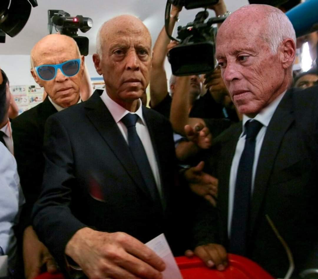 Nabilettounsi's tweet photo. #Matrix
#Agent_Smith
#Infection_virale https://t.co/KzJzoLBMXV