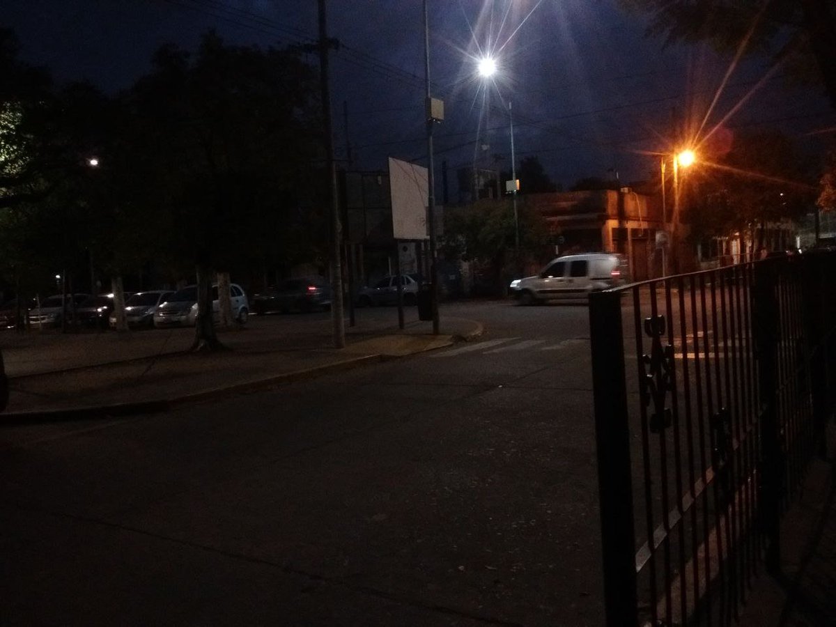 theyellowtoxic's tweet photo. Fotos buenos aires. #fotografia #buenosaires #fotos #losaromos #libertad #merlo 

libertad - los aromos https://t.co/Mft4sDyG9L