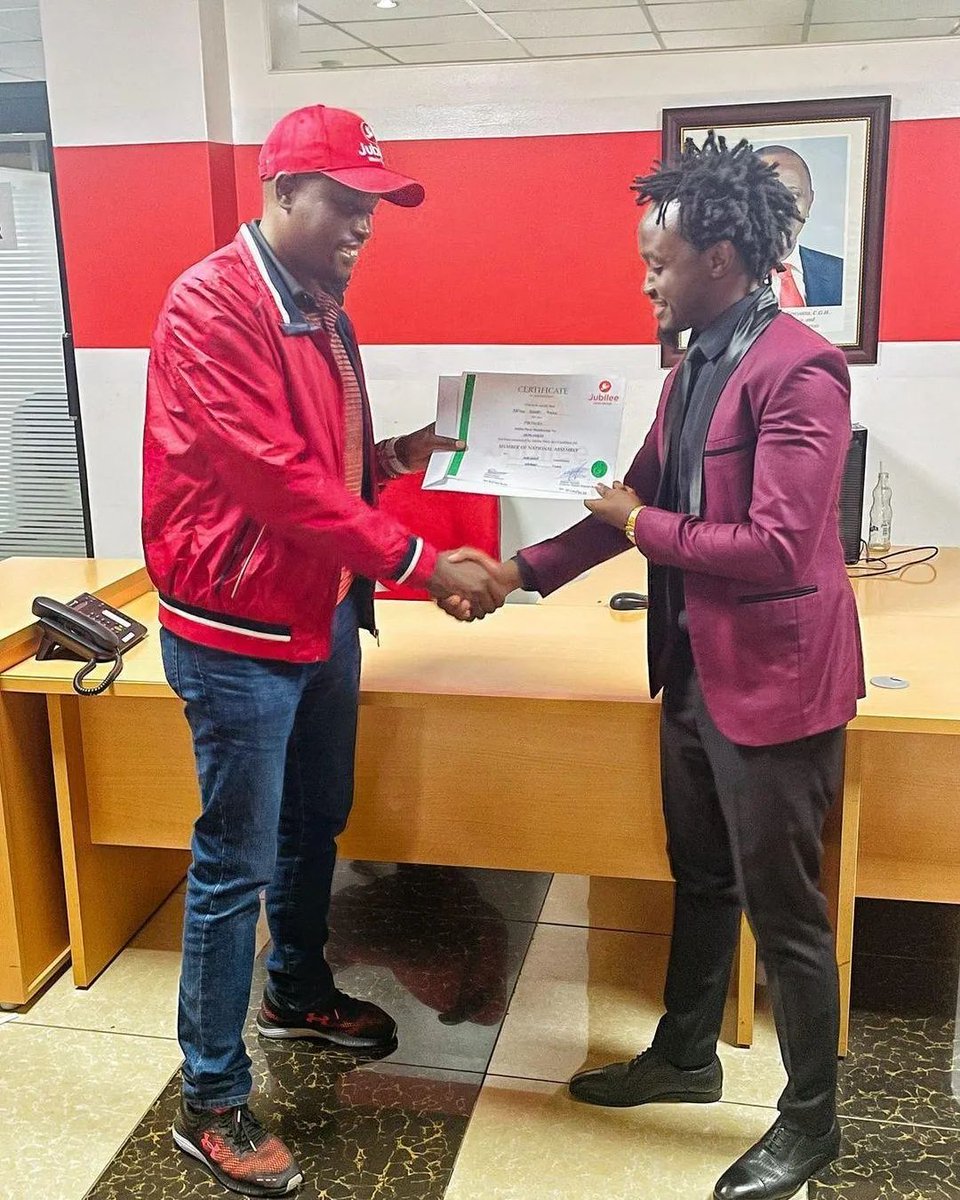 Clairy254's tweet photo. AZIMIO Official Candidate For Mp In Mathare , Congratulations @BahatiKenya #BahatiKioko https://t.co/NqacNaLF0X