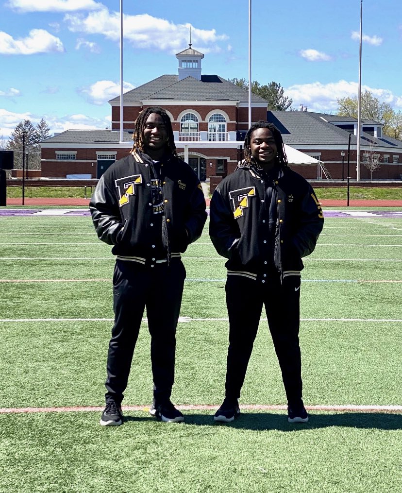 Thank you <a href="/AmherstCollFB/">Amherst College Football</a> for an incredible and inspiring visit today!! #CrankIt <a href="/CoachMBallard/">Matt Ballard</a> <a href="/Coach_Bussard/">Luke Bussard</a> <a href="/CoachEJMills/">EJ Mills</a> <a href="/FHSFBBGGC/">Freedom High School Football Bethlehem, PA</a>