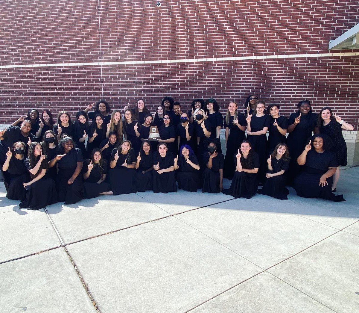 AtascocitaChoir's tweet photo. CONGRATS to Chorale on your sweepstakes this afternoon! You sang with such poise and elegance and became a favorite ensemble for some of the judges! 😍 I am so proud of you ladies! Wow! Just stunning! #ahschoir #unitedwesing #uil2022 #6down #nomoreleft #sixforsix #sweepstakes https://t.co/jaLqPkD8vf