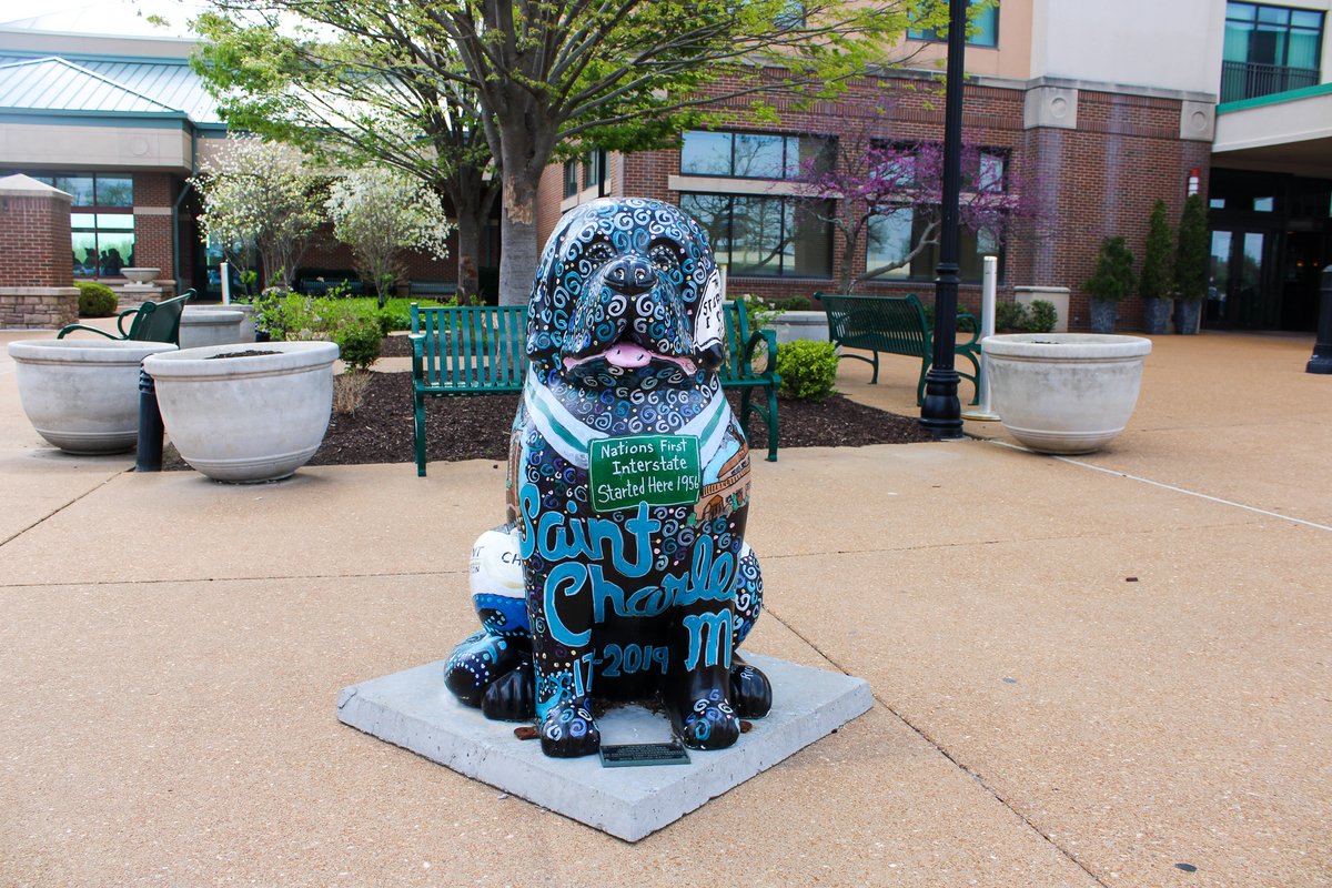 The <a href="/SaintCharlesMo/">City of Saint Charles, MO</a> Trolley is 𝙗𝙖𝙘𝙠! Come catch it outside the Convention Center &amp; say hi to Seaman while you wait 🐶🚃
The trolley runs Fridays, Saturdays, &amp; Sundays from now until December 24 between 11:00am and 7:00pm. 
Visit StCharlesTrolley.com for more information!