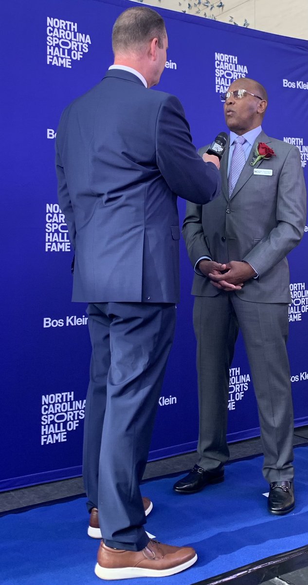 NYGNEWS1's tweet image. TheGiantsWire: RT @giantspathanlon: Wonderful night in Raleigh. Our own, the great Ronnie Barnes, being inducted into the North Carolina Sports Hall of Fame!! Well deserved! ⁦@NCSHOF⁩ @Giants⁩ #RonnieBarnes