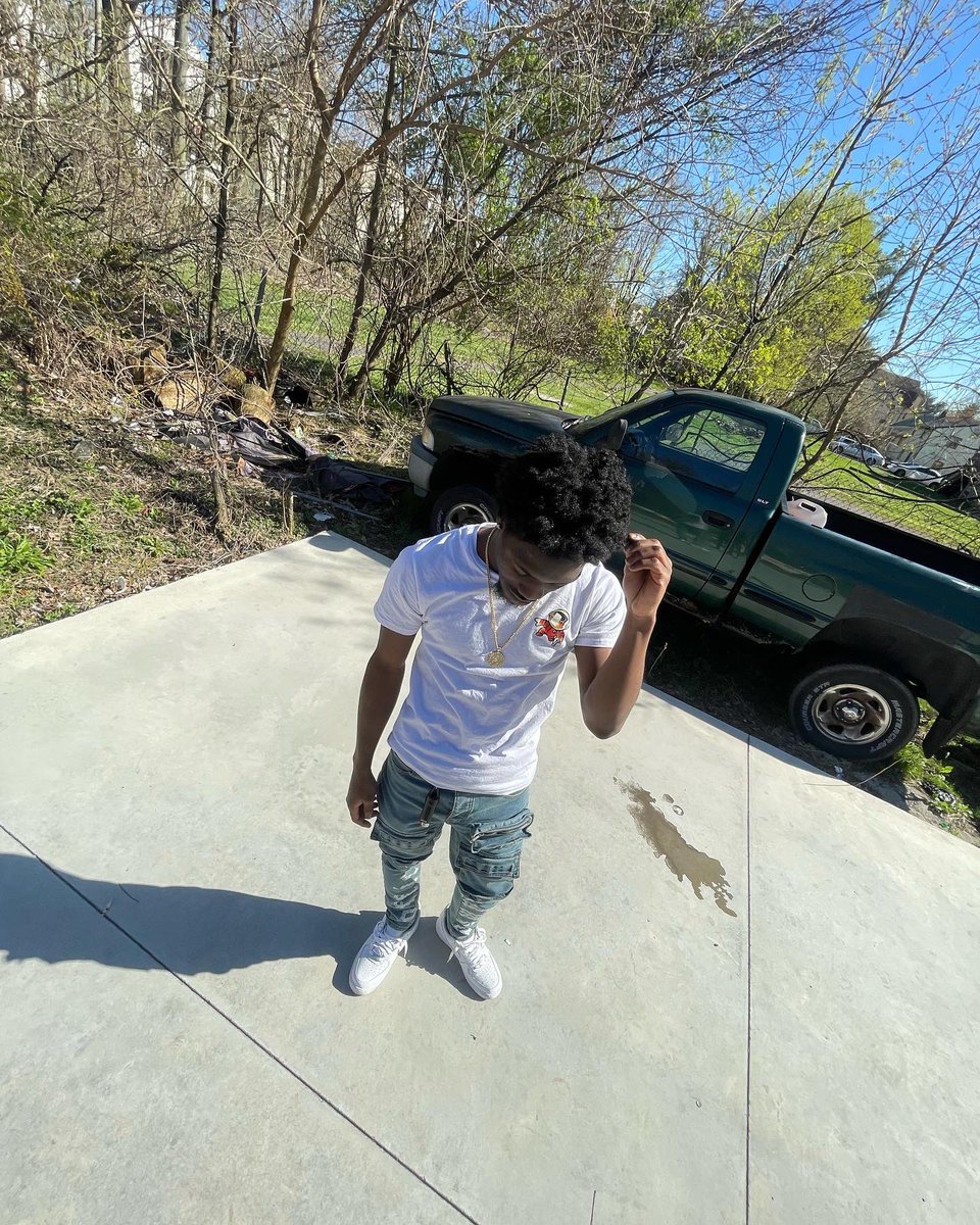 Lilklywd's tweet photo. Lost it all before, went n got it back alright. #HTS #litfits https://t.co/AMv5K5873v