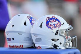 EthanLott77's tweet photo. Blessed to say I’ve received a offer from HOUSTON BAPTIS UNIVERSITY!! @JaredKaster_HBU #GoHuskies https://t.co/X4nscse2ib