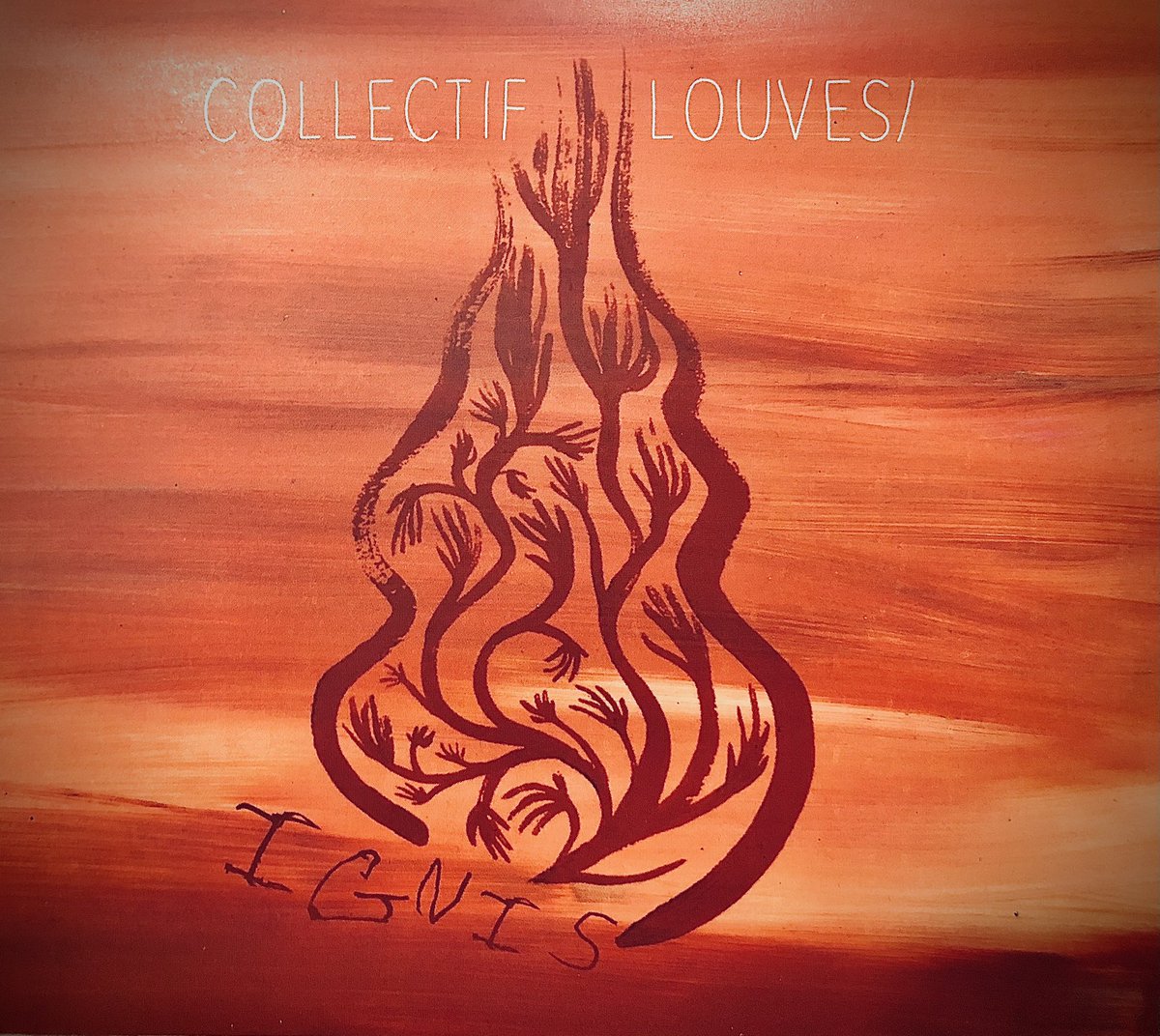 Ameriquebecoise's tweet photo. Le nouveau projet du @CollectifLouves est sorti. "IGNIS" est une création en deux temps : un album de chants polyphoniques et un concert théâtral. Hâte de découvrir ce nouvel aspect du travail de ce collectif théâtral composé à 100% de femmes et qu’on plussoie. #Théâtrices https://t.co/Ikxu8FLlfj