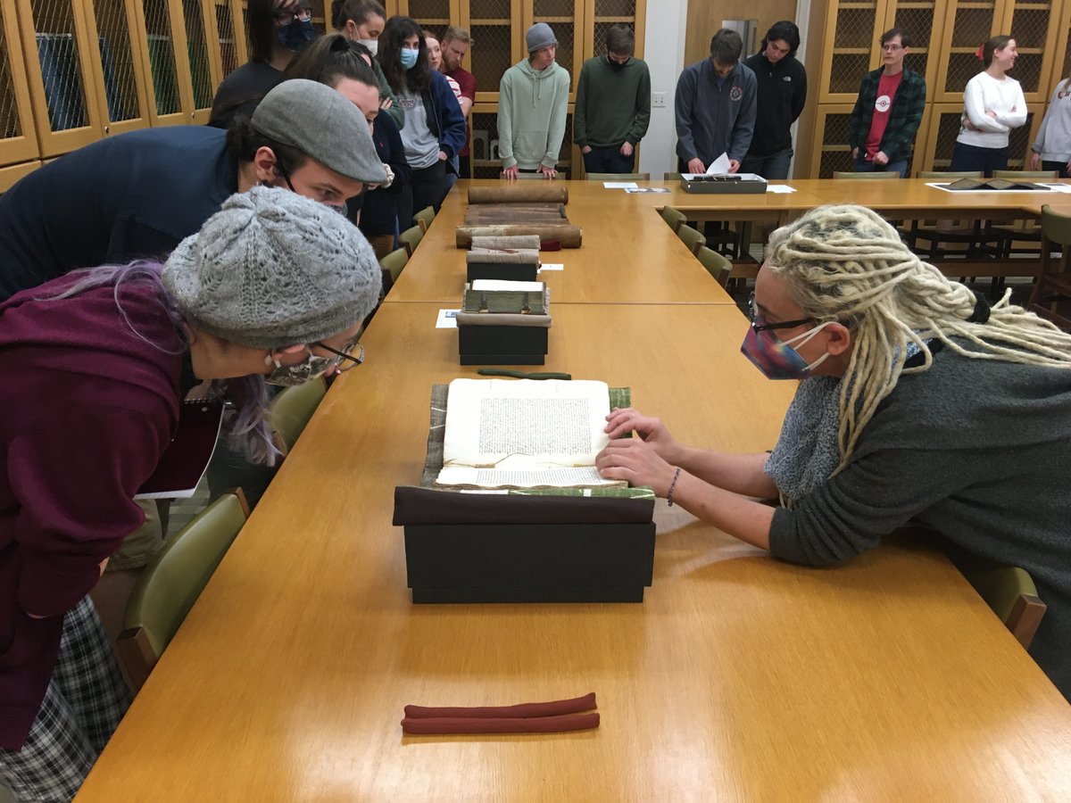 KUClassics's tweet photo. Prof. Will Bruce took his archaeology students to the Spencer Research Library recently, where N. Kıvılcım Yavuz led them through some of the exciting artifacts in the collection. 🏺📖

Kıvılcım is the Anne Hyde Postdoctoral Researcher at the Library.

@kulibraries #classics https://t.co/tt20ZmCk28