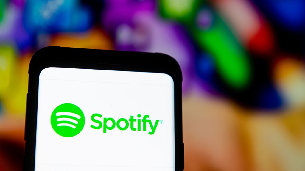 thereviewjunkie's tweet photo. Spotify Testing Live Audio Rooms Where Artists Can Connect With Their Top Fans 

https://t.co/iafx8LDpQ2 https://t.co/B8i025J0x9