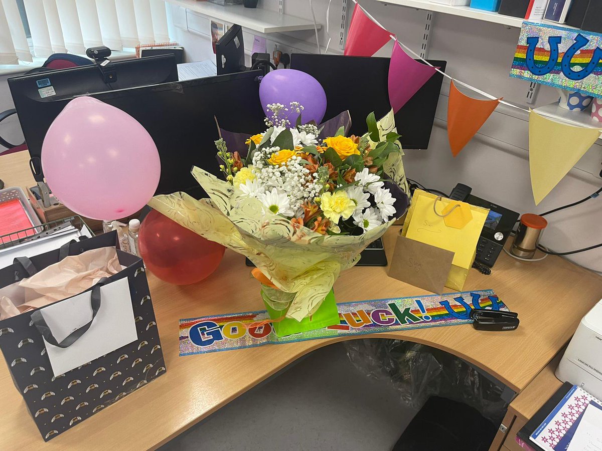 suegmaxwell's tweet photo. Today we wished our amazing Practise Development Lead Midwife at  GRH @harrington_sian a fond farewell ,you will be fantastic in your new role ,thank you for everything Sian  @MortimoreGlos @sagefemme2000 @AnnieLester @mamabrownting @asha_dhany @dawn_morrall https://t.co/UnbD89GLRk