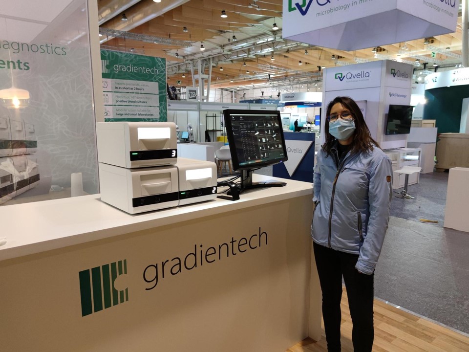 Gradientech's tweet image. #ECCMID2022 starts tomorrow... today was the big booth building day!... Now everything is in place to meet you all! Come by the #Gradientech booth 2-6.1 and let us demo the potentially fastest system for sepsis AST: #QuickMIC 
#PrecisionMedicine