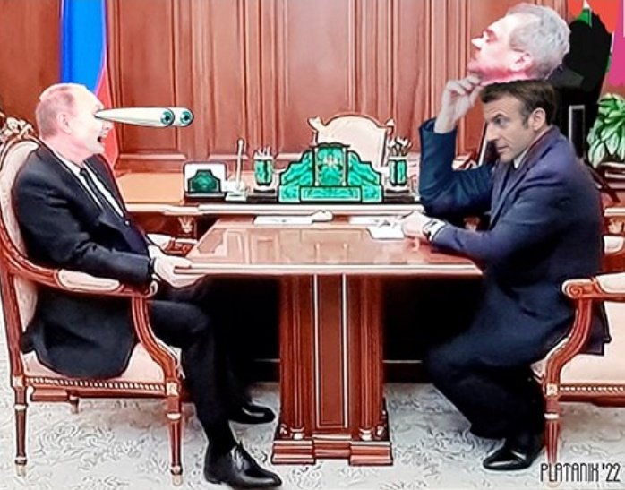 platanix1's tweet image. “Cucù!”
(Look who&apos;s back!)
#Putin #Macron #shorttable
(it was not)#Shoigu #FacciamoRete