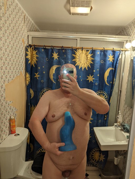 #CastorXL was getting a little lonely so I brought him with me to shower to console him.  He was my first<a href="/tag/castorxl"class="tags">#CastorXL</a><a href="/tag/surveyofthecosmos"class="tags"><span>#surveyofthecosmos</span></a>