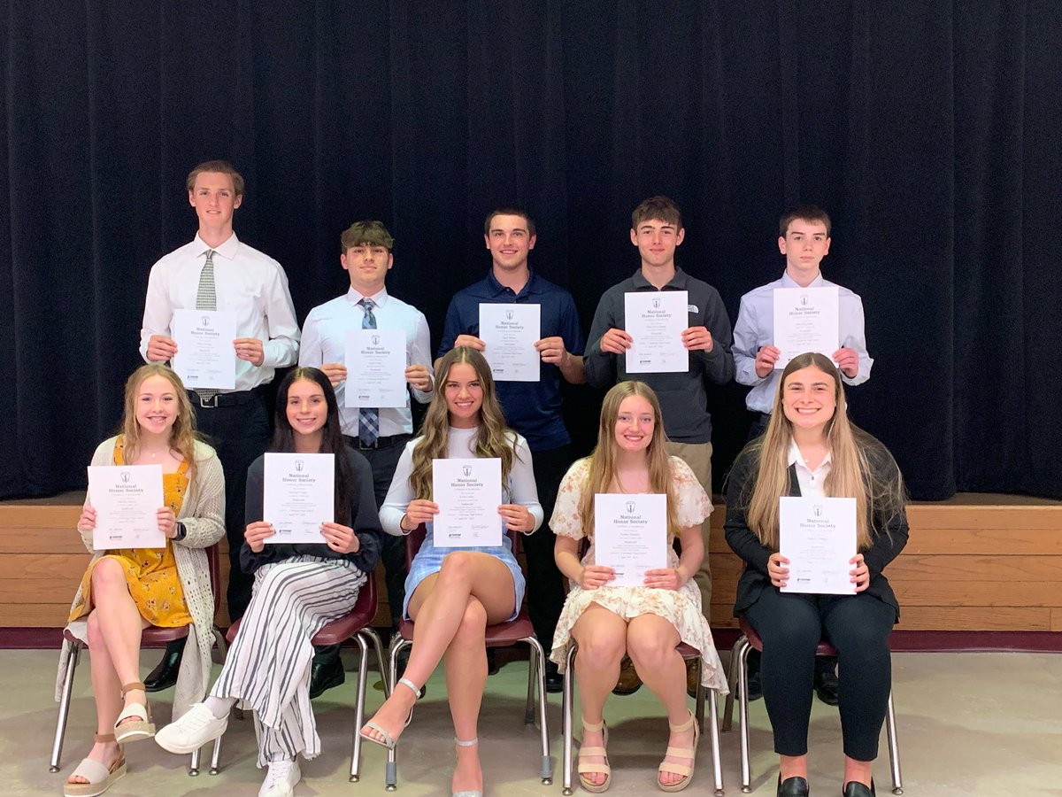 c1stoga's tweet image. Seniors, New Inductees and the entire Conestoga NHS Chapter!