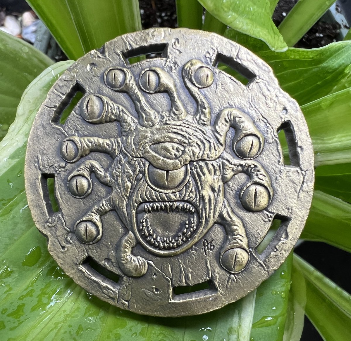 DiceCrypt's tweet photo. You might need a little spring in your step to get away from this one,,,
#eyetyrant #decisioncoin #crypticcrestive #dnd5e #pathfinder2e #bigcoin https://t.co/jveFgV2JRq