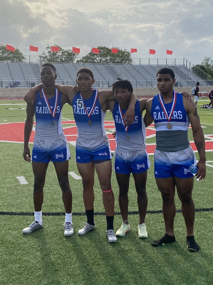 RCISDTRACK's tweet photo. Congratulations to Jon Woods, Roger Gradney, Kejun Wilson, and Mo Cotton for qualifying to Regional meet in the 4x400 meter relay. https://t.co/XkoOGSr6aS