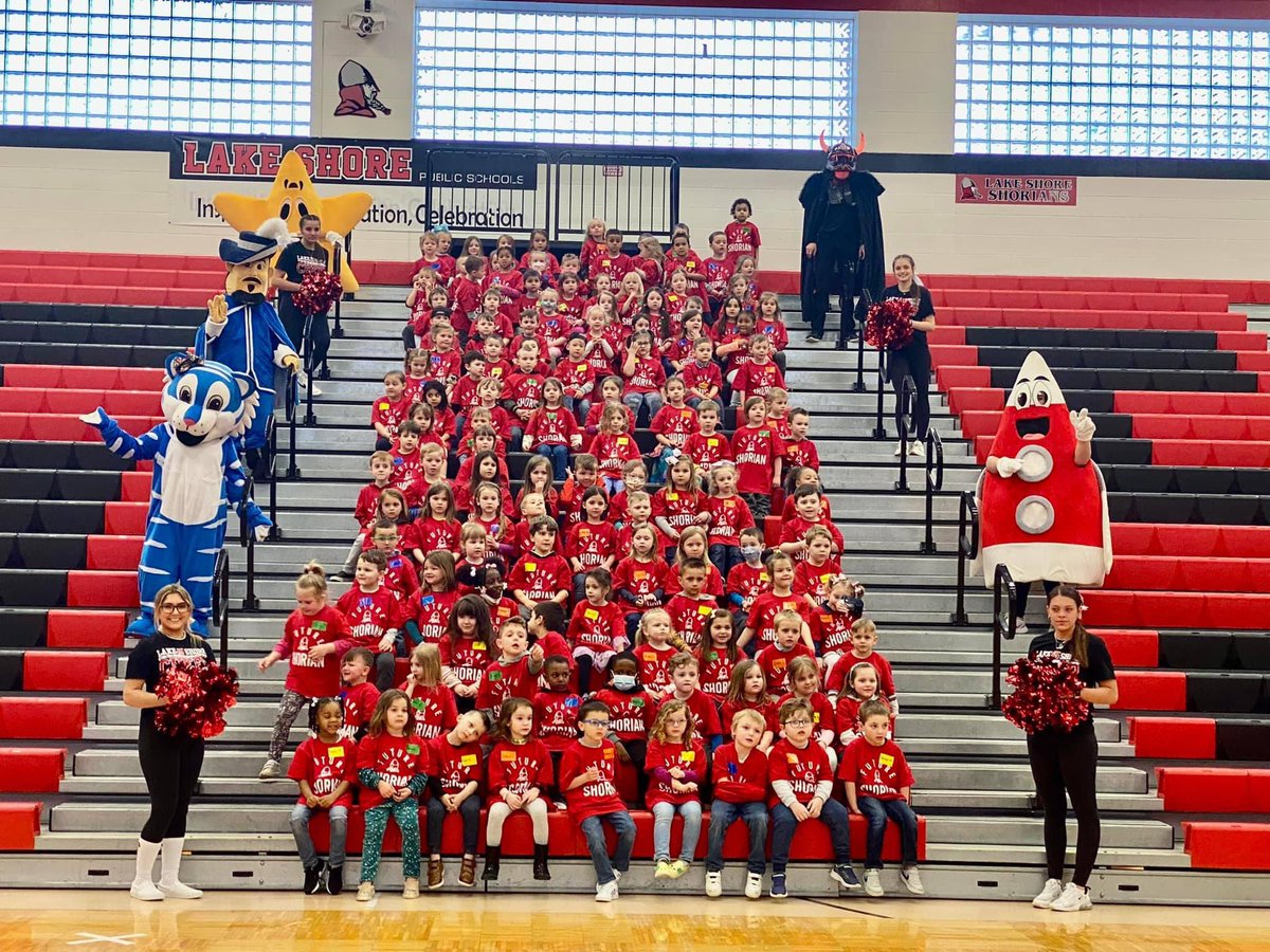 myLSPS's tweet photo. 🎈 We celebrated our Class of 2035 Kindergarteners tonight with @MasonicHeights, @Rodgersrockets, @VioletAllStars!

Over 150 students were given a warm welcome at our 2022 Kindergarten Roundup event: https://t.co/lGOgChcS94. #myLSPS #myLSPSKinders https://t.co/mH3lm66g6W