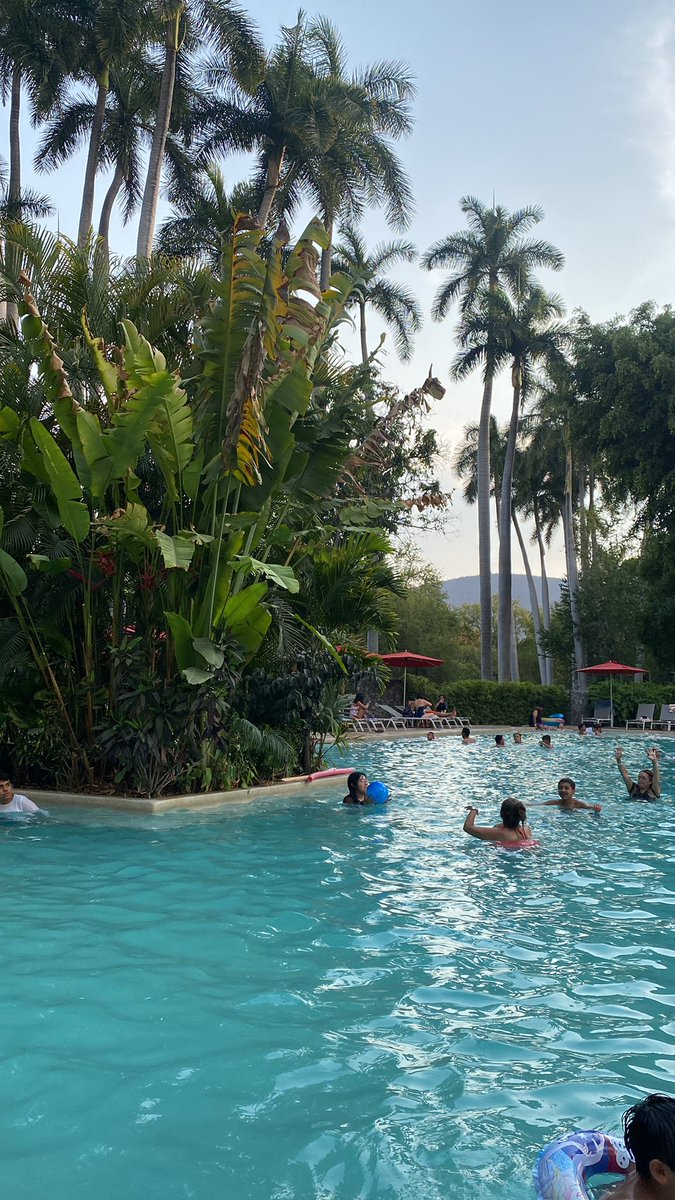 Alguien por aquí para disfrutar esta escapada de fin de semana ?