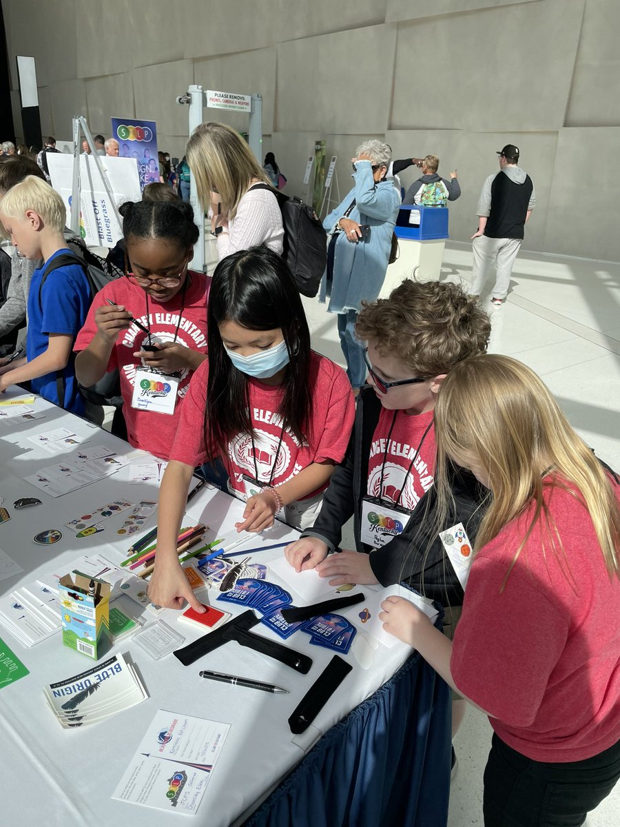 ChanceyLibrary's tweet image. STLP was a success! I hope to take even more teams next year 🥰 It was amazing to see so many students and parents support our goal of finding books that include everyone! #STLP @ChanceyChat @STLPKentucky