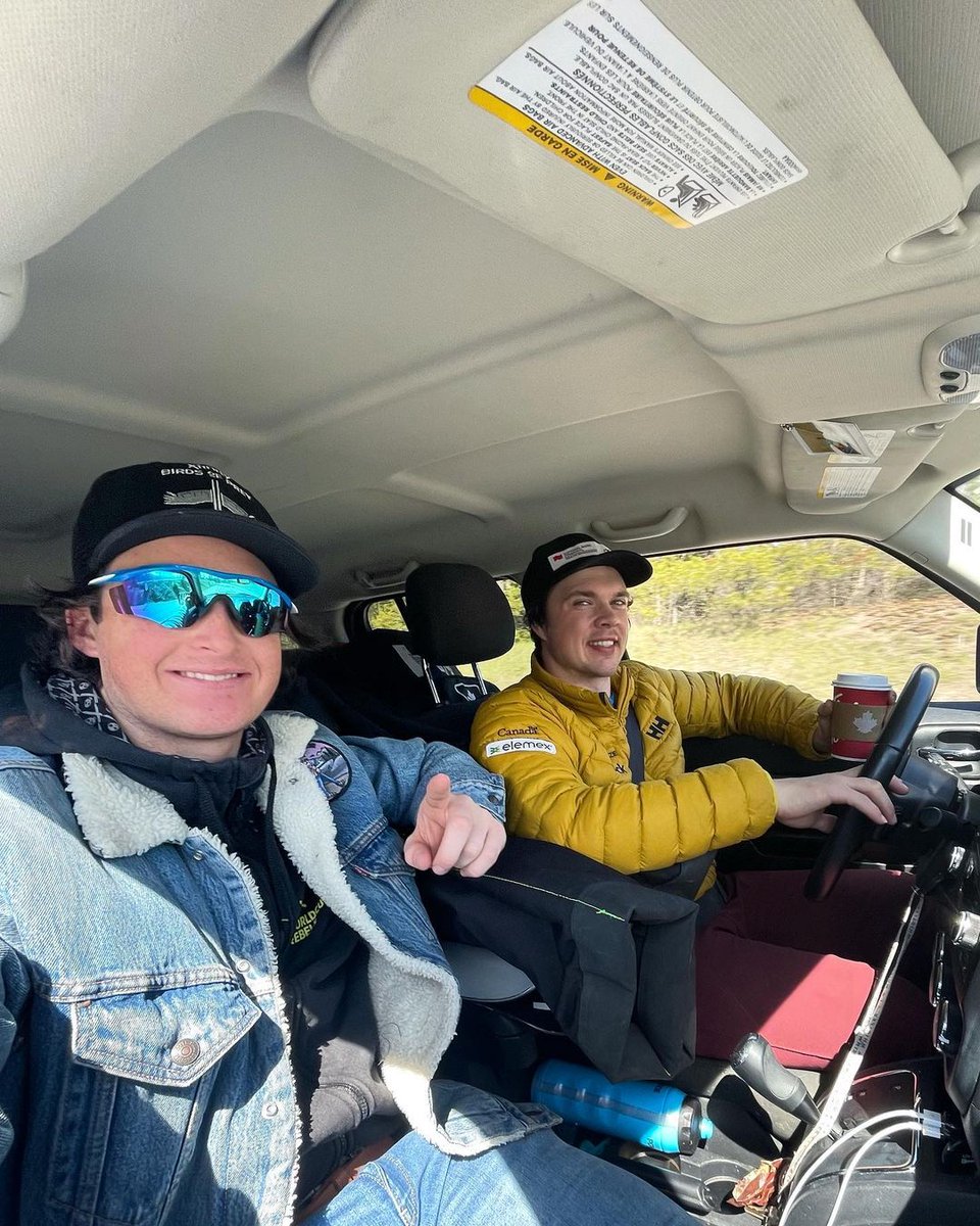 Alpine_Canada's tweet photo. @BrodThompson ’s denim on denim might give you a hint where your Canadian alpine men’s ski team is headed…. 🤠🏔⛷ 

#SpringCamp2022 https://t.co/zRCDlISKBG